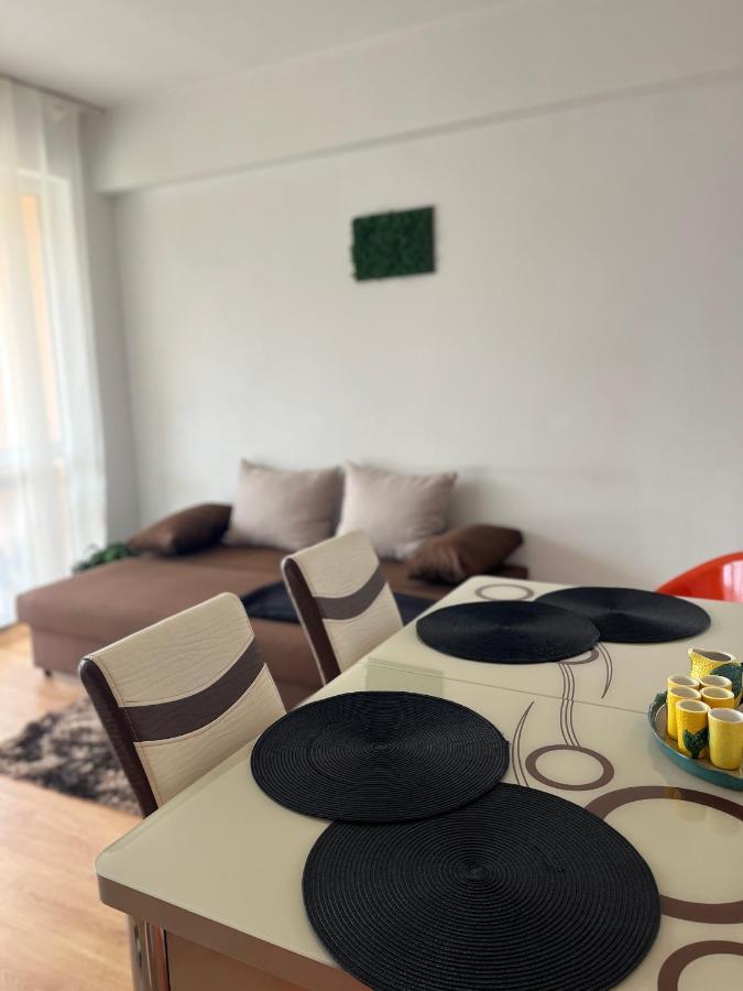 Апартаменти Anissia Apartament Сіная Екстер'єр фото